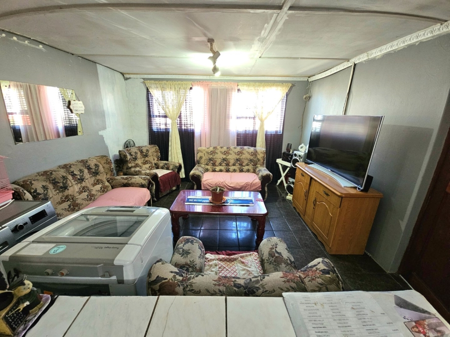 4 Bedroom Property for Sale in Beacon Valley Western Cape